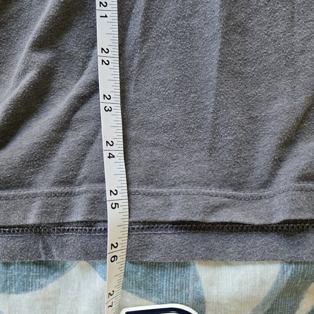 The North Face Men's Grey Logo Tee - Picture 9 of 9